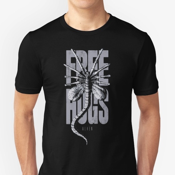 Facehugger - Free Hugs Tee